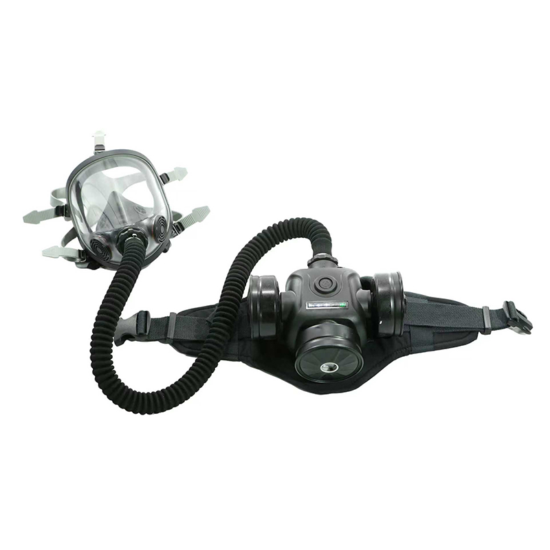 Respirator cu alimentare combinată cu filtru cu alimentare forțată